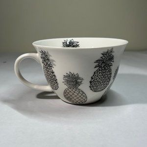 Signature Housewares PINEAPPLE White &  Black Oversize Mug.